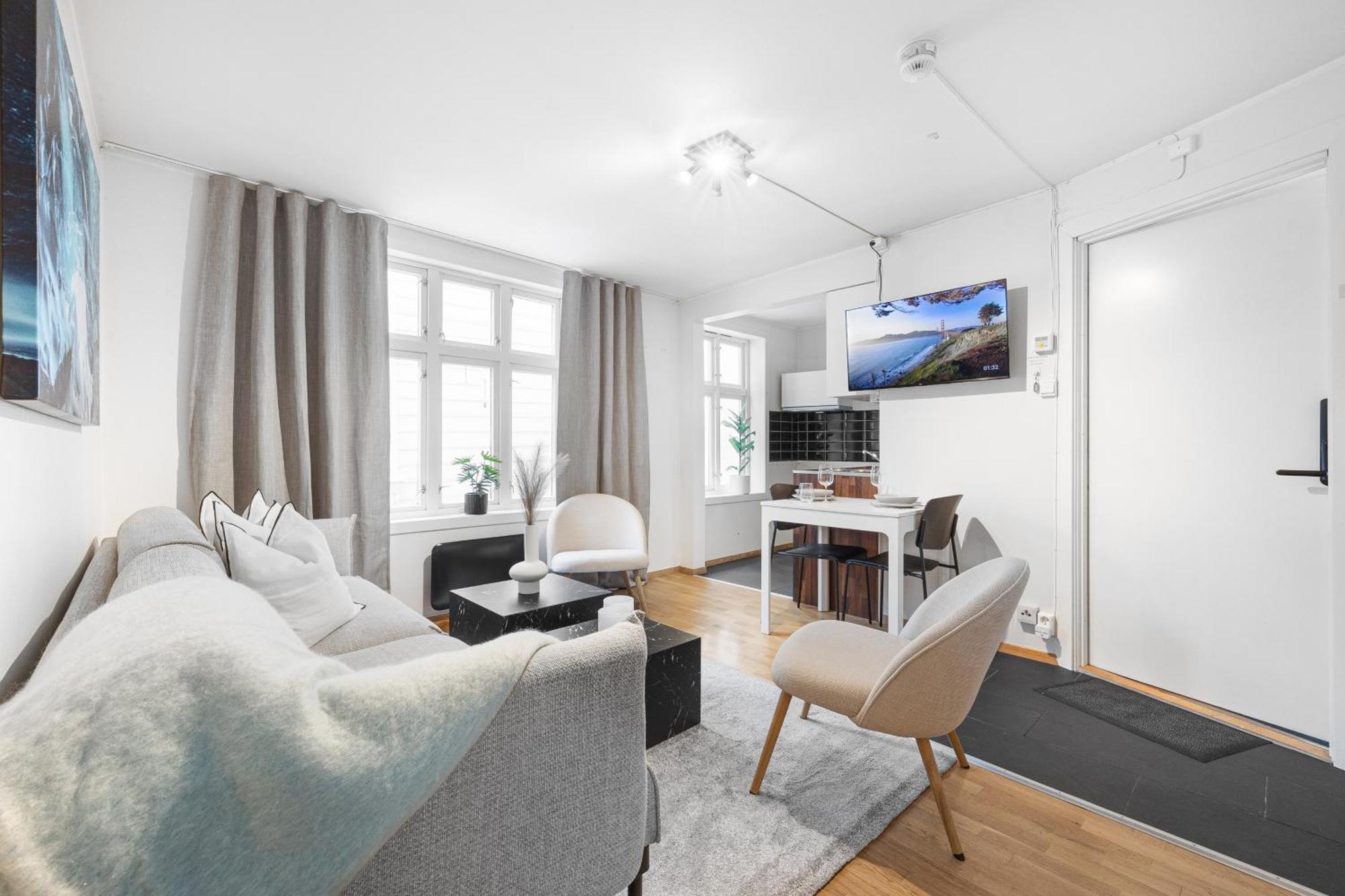 Homerentals Apartments - Behind Bryggen & Historic Cobblestone Streets - 2 Floor Renovated From February 2025 Bergen Exterior photo