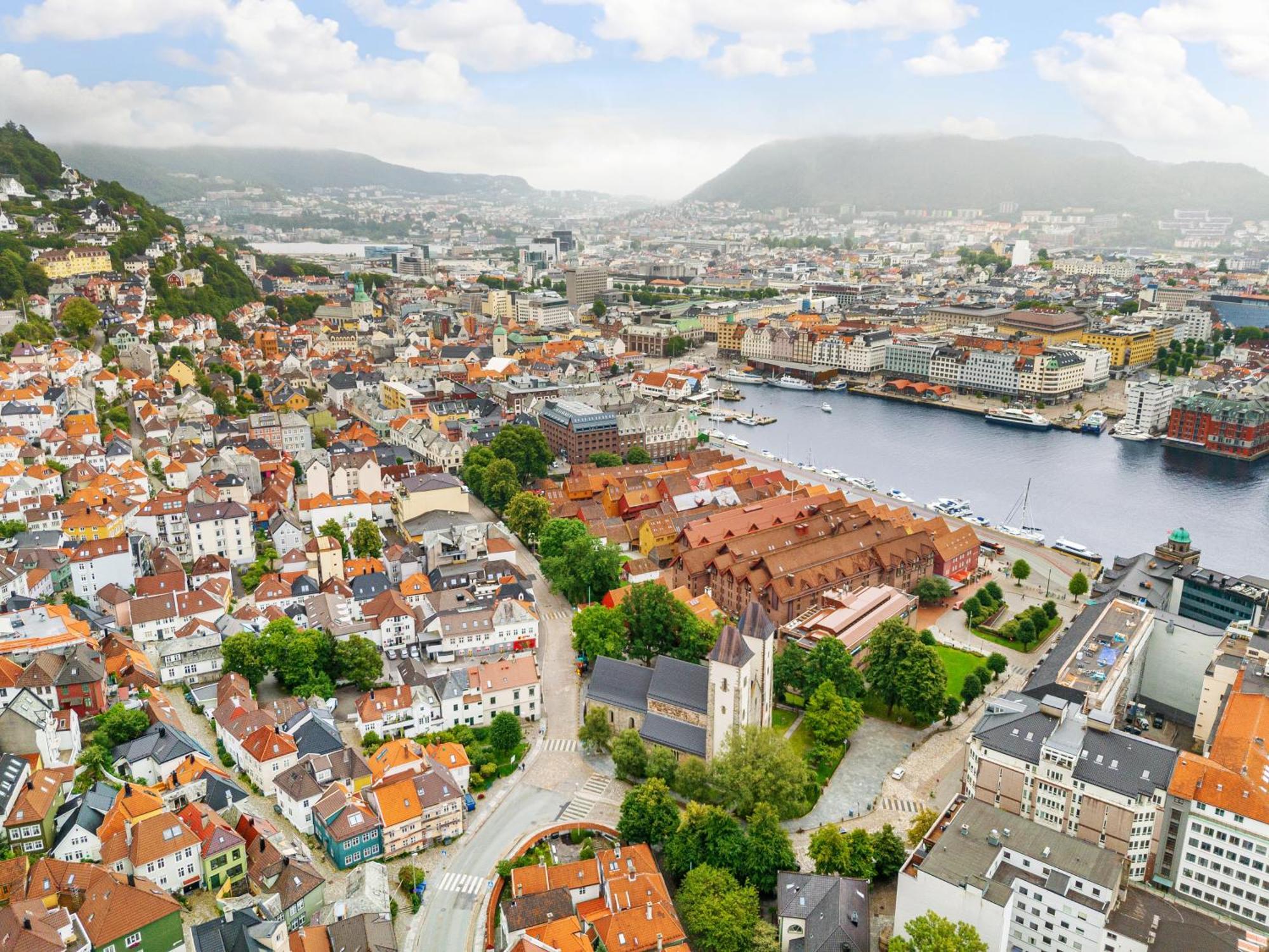 Homerentals Apartments - Behind Bryggen & Historic Cobblestone Streets - 2 Floor Renovated From February 2025 Bergen Exterior photo
