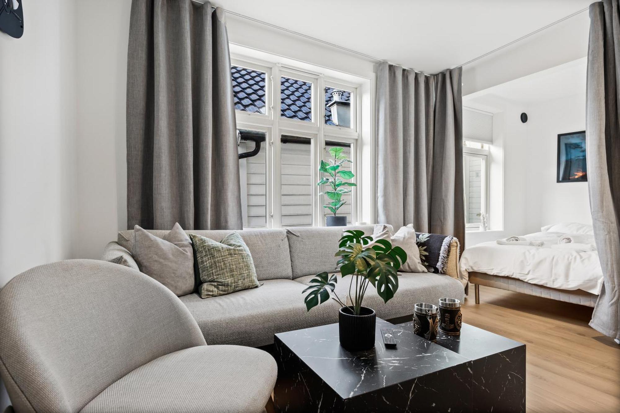 Homerentals Apartments - Behind Bryggen & Historic Cobblestone Streets - 2 Floor Renovated From February 2025 Bergen Exterior photo
