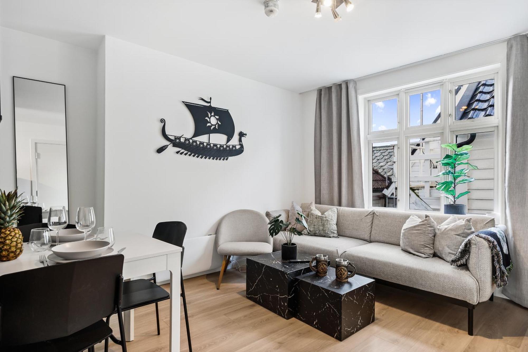 Homerentals Apartments - Behind Bryggen & Historic Cobblestone Streets - 2 Floor Renovated From February 2025 Bergen Exterior photo